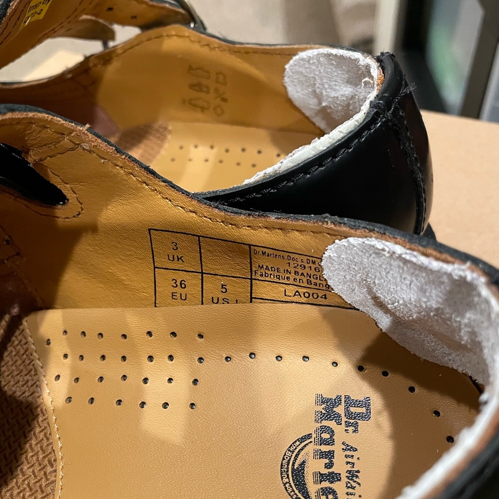 Dr. Martens Mary Janes - Picture 2 of 3
